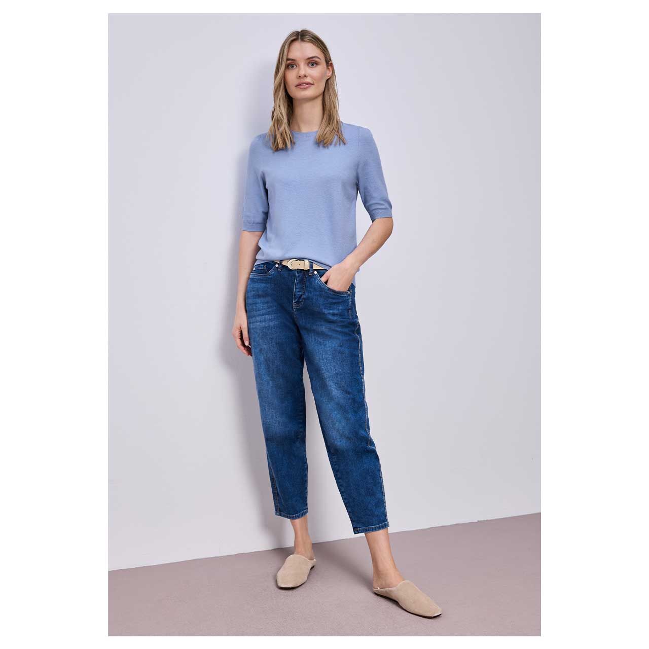 Damen Kurzarm Pullover Short Sleeve von Street One in Blau, Ganzkörperansicht am Model