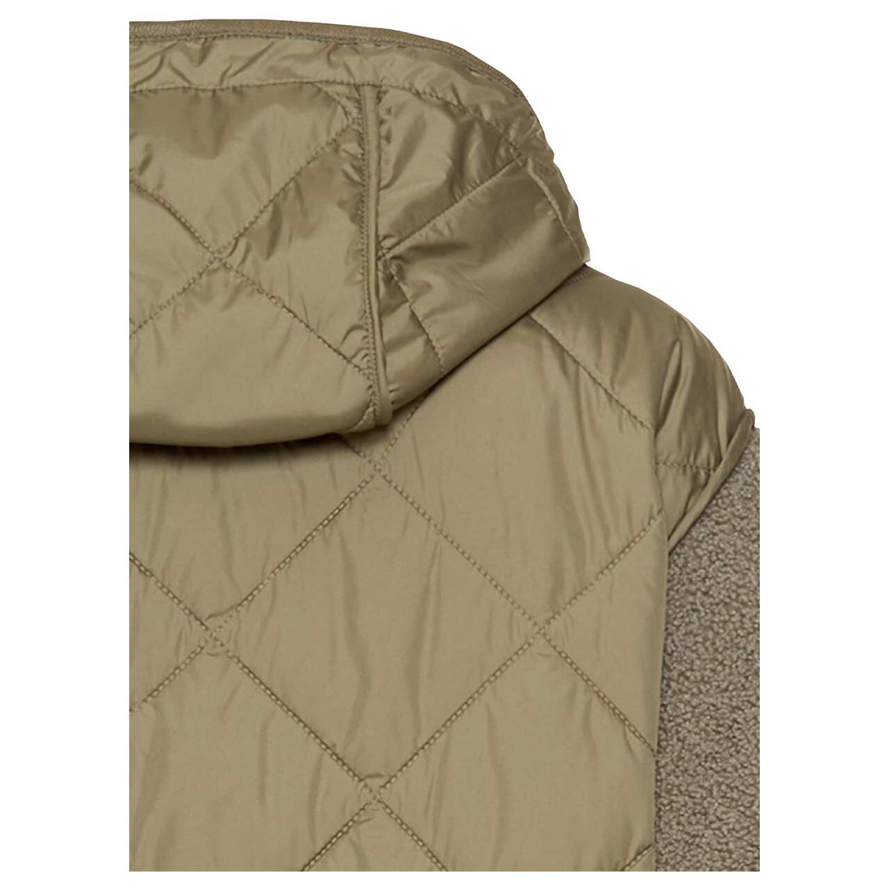 Damenjacke von Camel active in der Farbe Salbeigrün, Detailansicht hinten