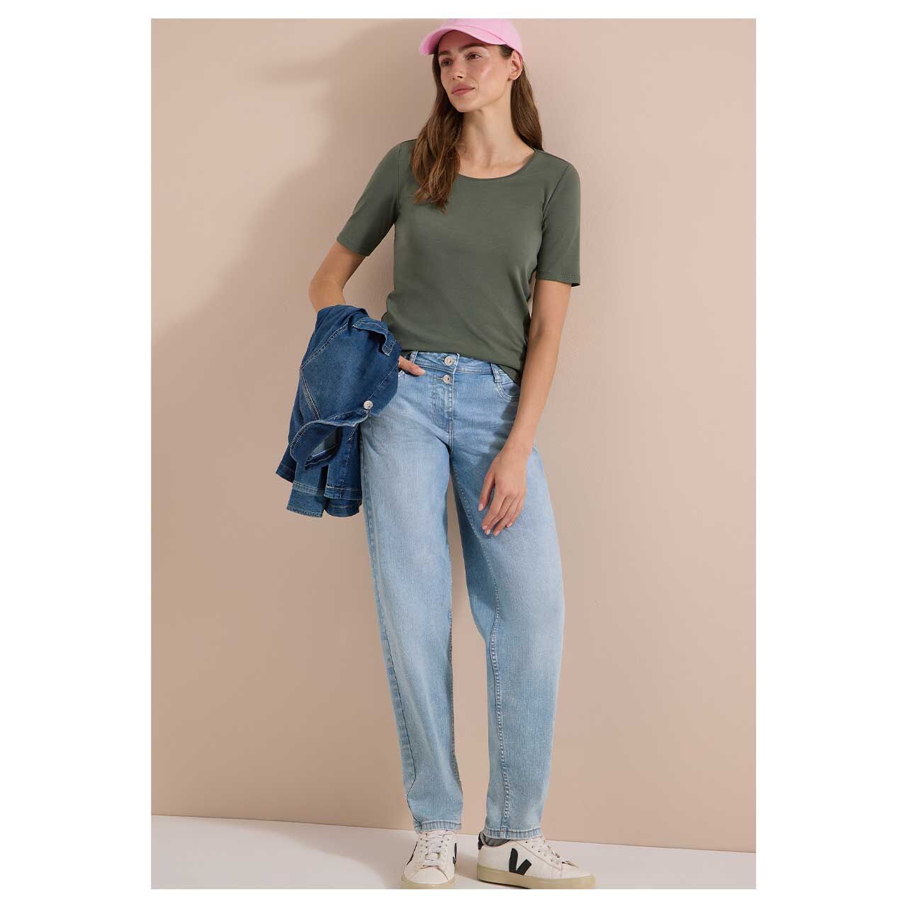 Damen T-Shirt Lena von Cecil in Olivgrün, Ganzkörperansicht