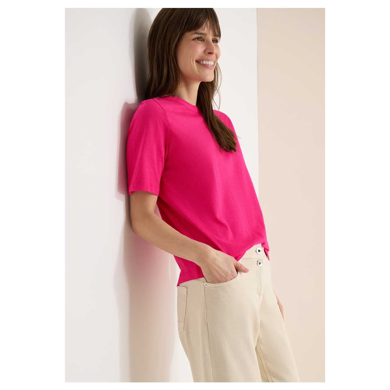 Damen T-Shirt Solid Slubyarn von Cecil in Pink meliert, detaillierte Ganzkörperansicht am Model