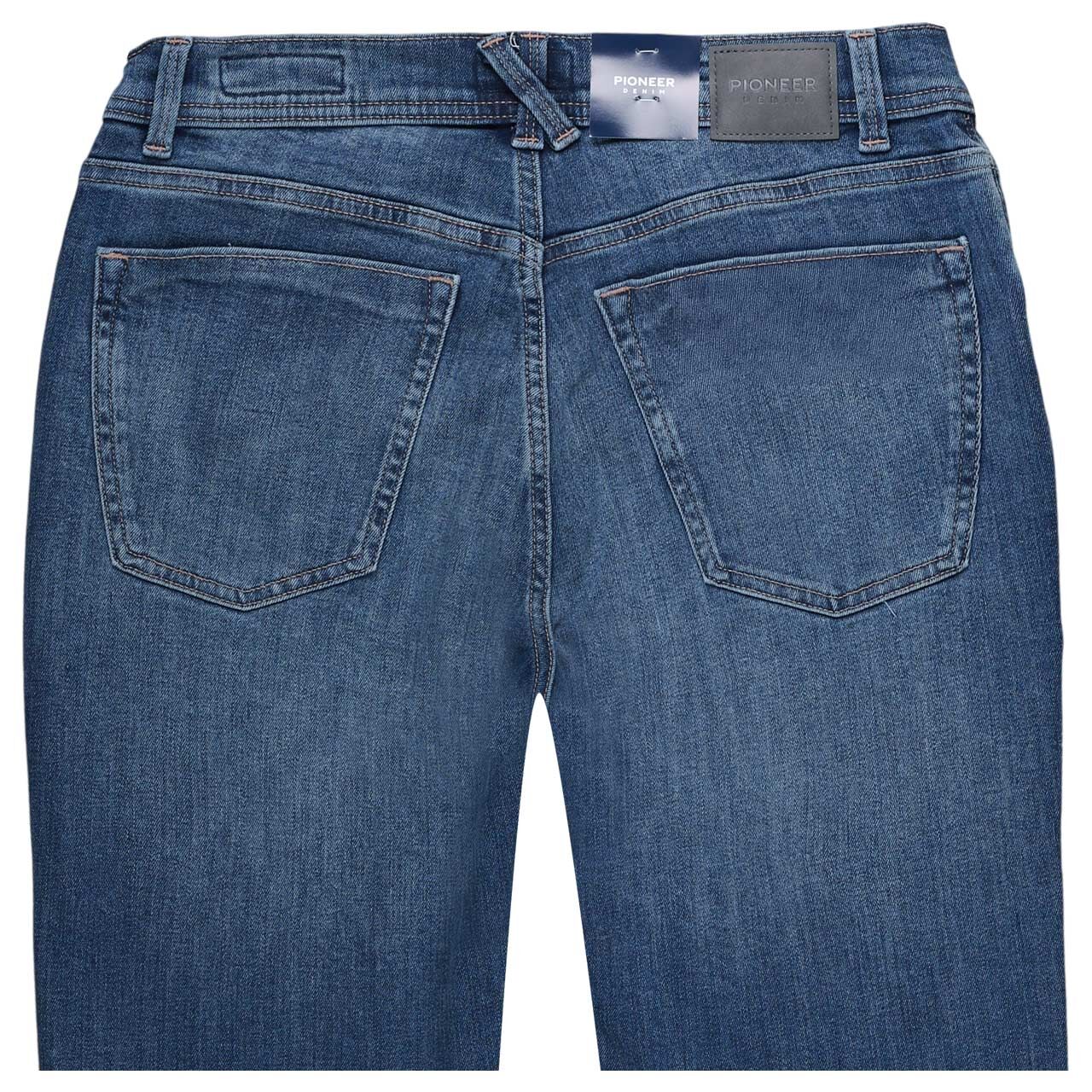Stretch Herrenjeans Rando Megaflex in Blau verwaschen von Pioneer, detaillierte Rückansicht