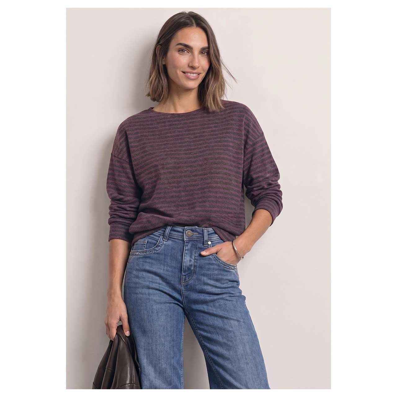 Damen Langarm Shirt Soft Bottom Cuff von Street One in Lila gestreift, Vorderansicht am Model