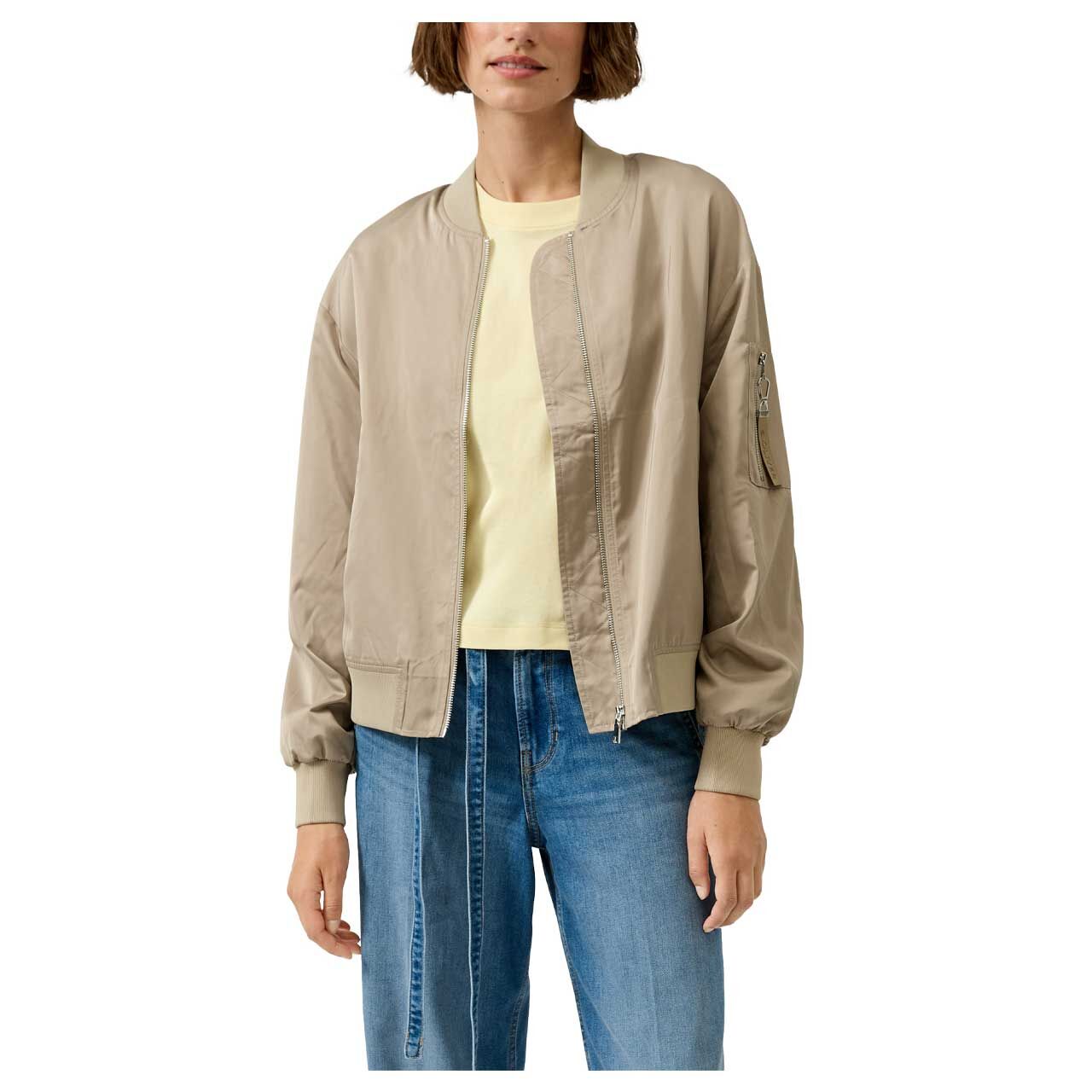 Damen Jacke Bomber Jacket von s.Oliver in Beige, Vorderansicht am Model