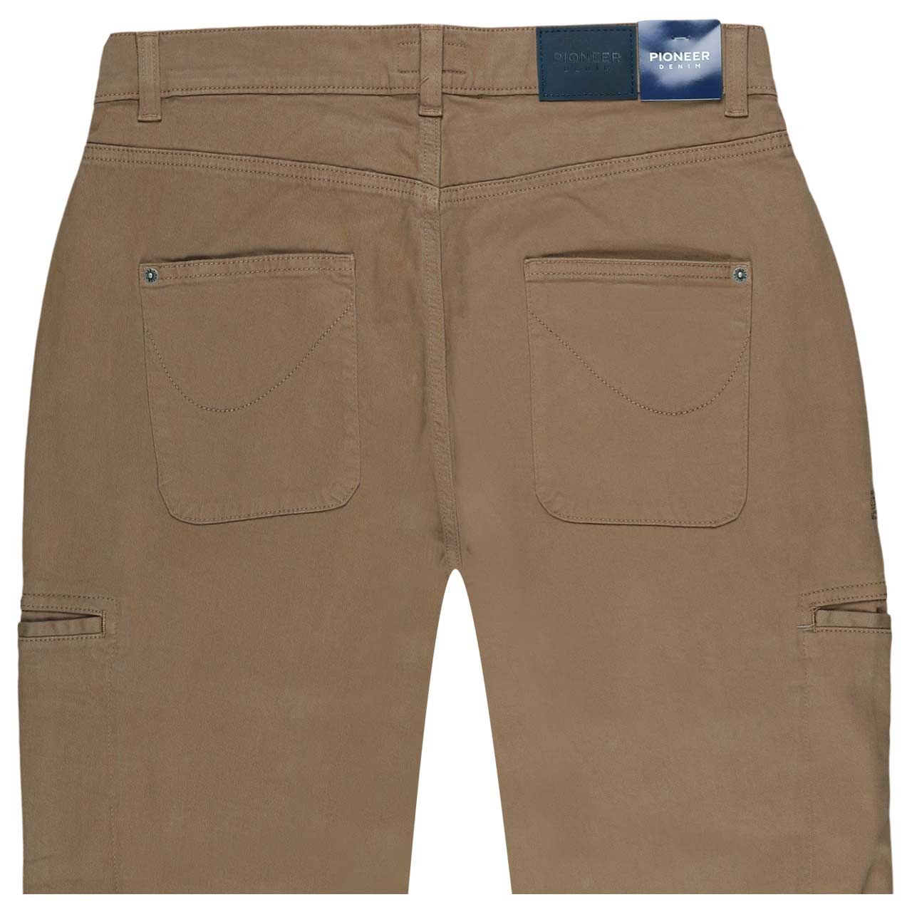 Stretch Herren Cargo Baumwollhose Leroy in Braun von Pioneer, detaillierte Rückansicht