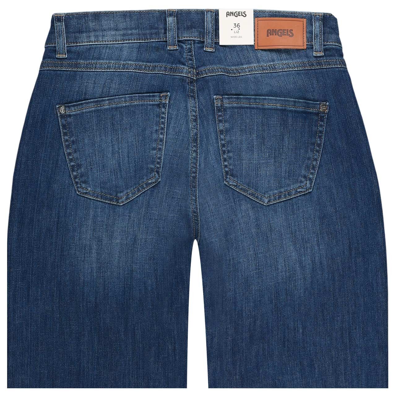 Stretch Damenjeans Liz Smart von Angels in Blau angewaschen, detaillierte Rückansicht