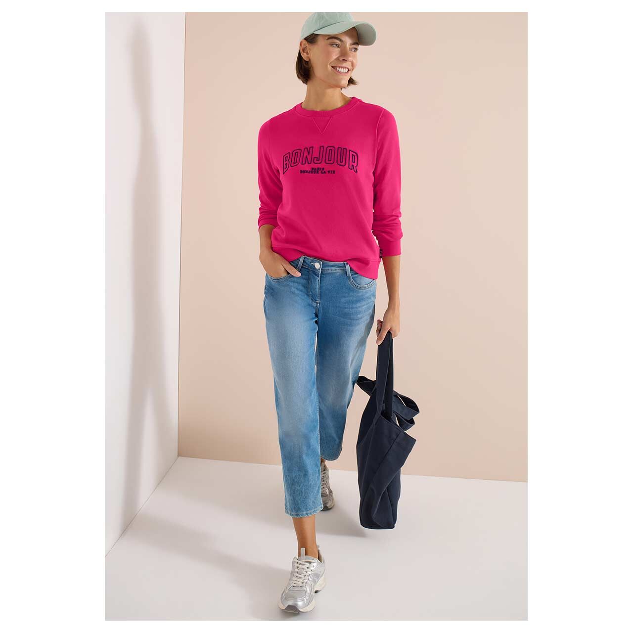 Damen Sweatshirt Embroidery von Cecil in Pink mit Print, Ganzkörperansicht am Model