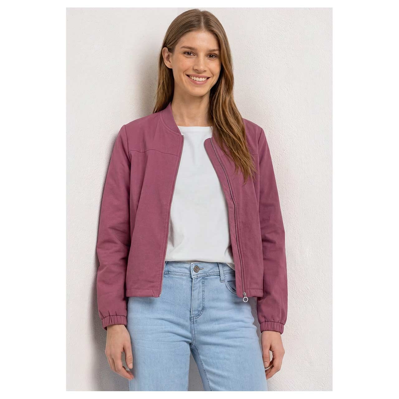 Street One Damen Jacke Blouson in Lila, Vorderansicht am Model