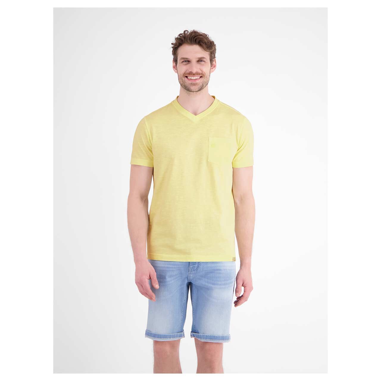 Herren T-Shirt von Lerros in Gelb meliert, Vorderansicht am Model