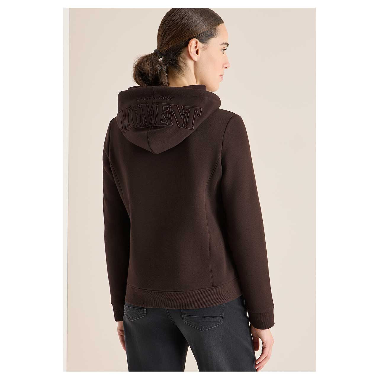 Damen Hoodie Sweatshirt Embroidery von Cecil in Dunkelbraun, Rückansicht am Model