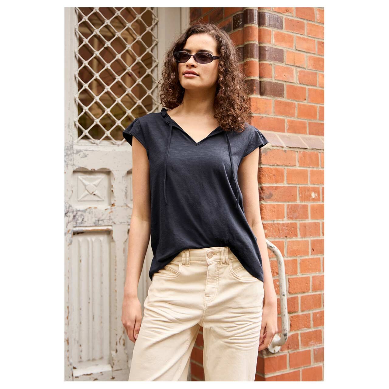 Damen T-Shirt Frill Neck von Street One Studio in Dunkelblau meliert, Vorderansicht am Model