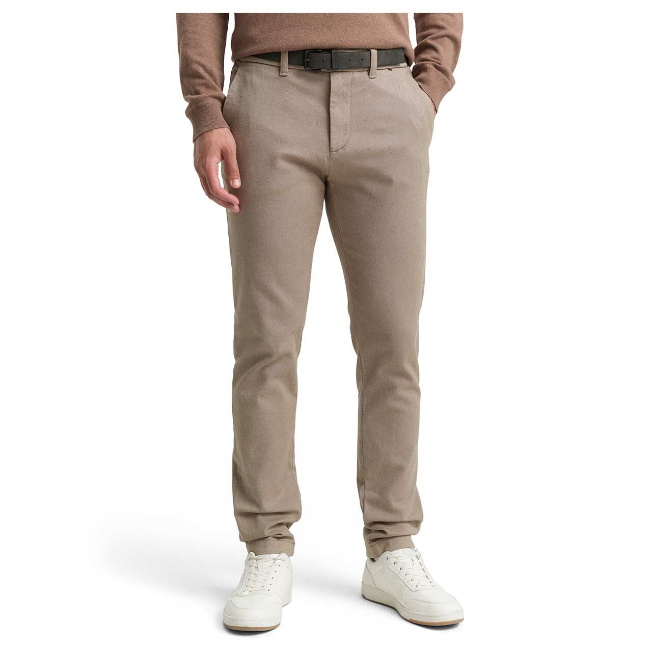 Chinohose Travis von Tom Tailor in Beige mit Print, Vorderansicht am Model