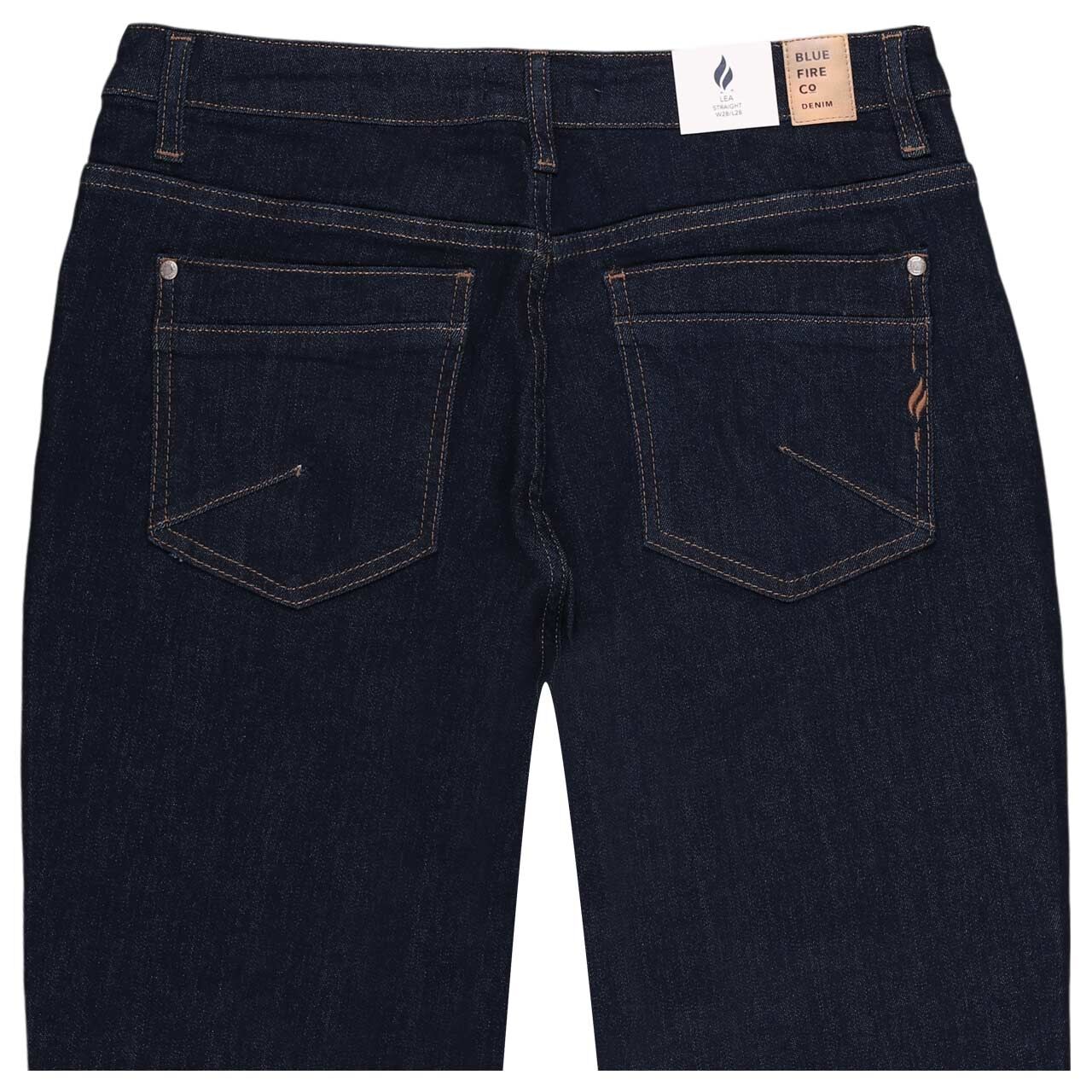 Damenjeans Lea von Blue Fire in Dunkelblau, detaillierte Rückansicht