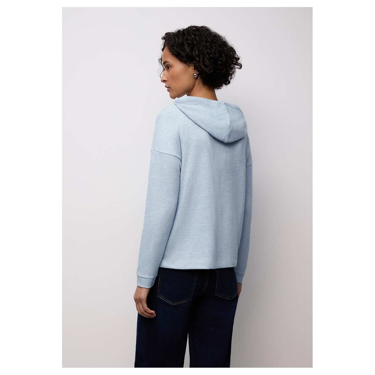 Damen Hoodie Sweatshirt Soft Texture von Street One in Hellblau meliert, Rückansicht am Model