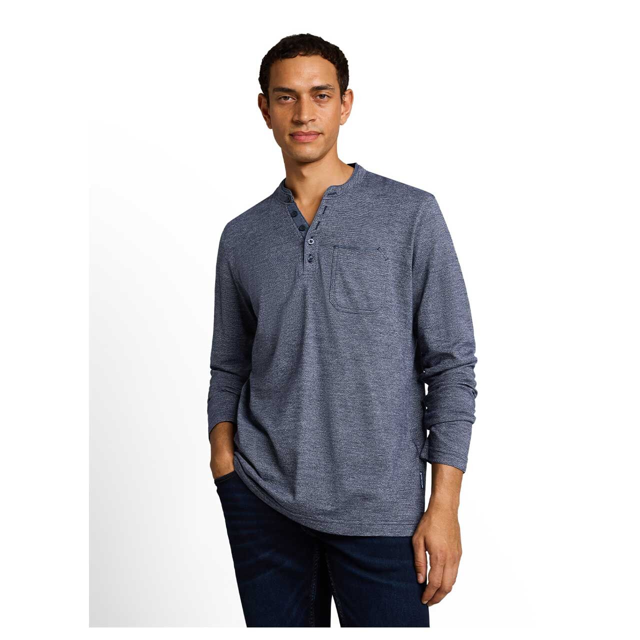Herren Serafino Langarm Shirt von Tom Tailor in Dunkelblau meliert, Vorderansicht am Model