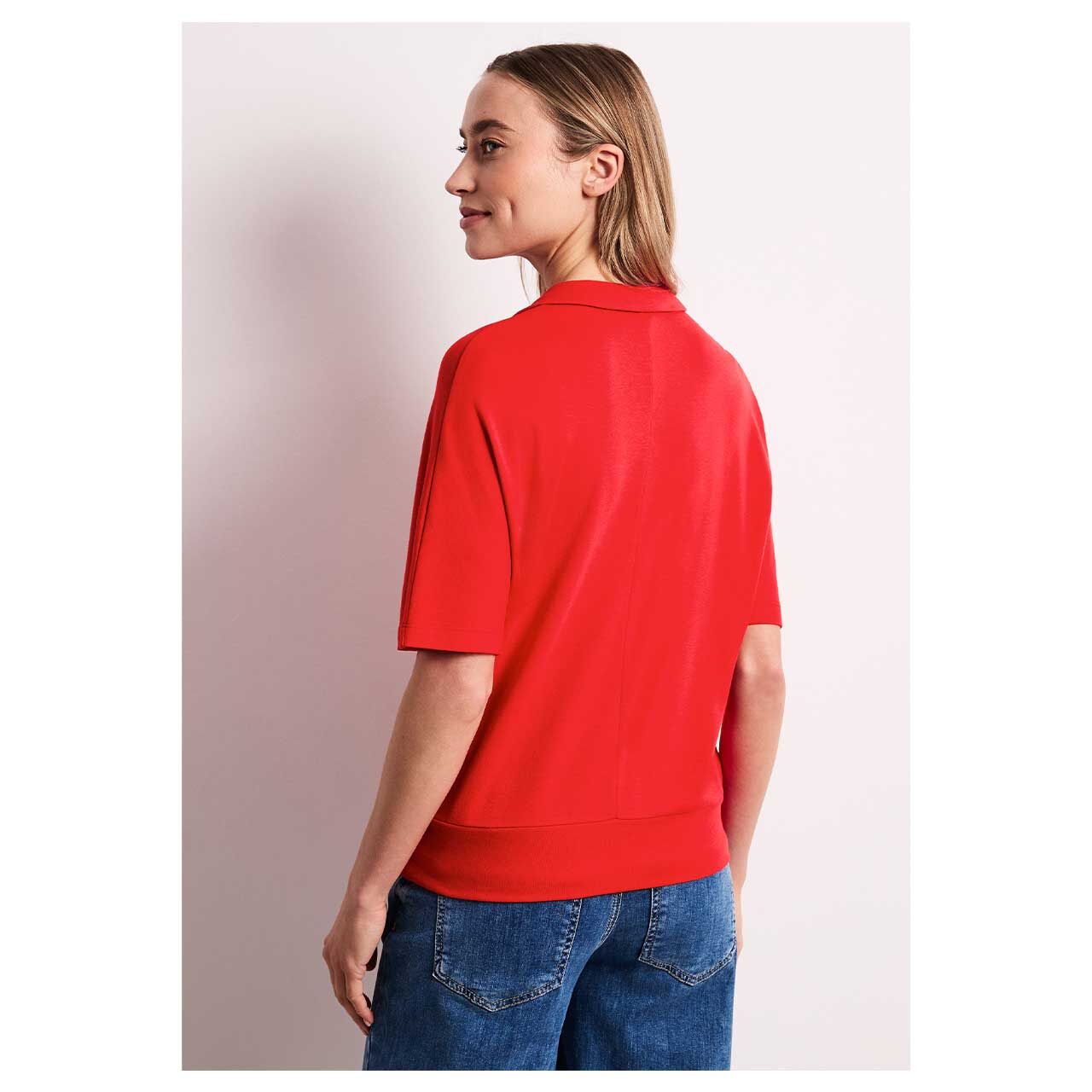 Damen T-Shirt Polo Bottom Cuff von Street One in Rot, Rückansicht am Model
