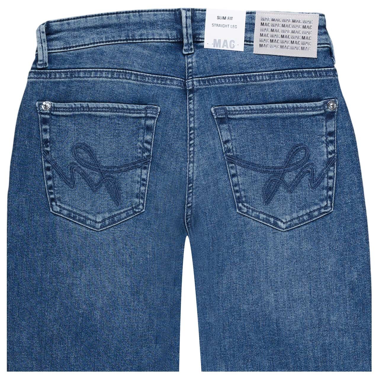Damenjeans Carrie von MAC in Hellblau verwaschen mit Strass, detaillierte Rückansicht