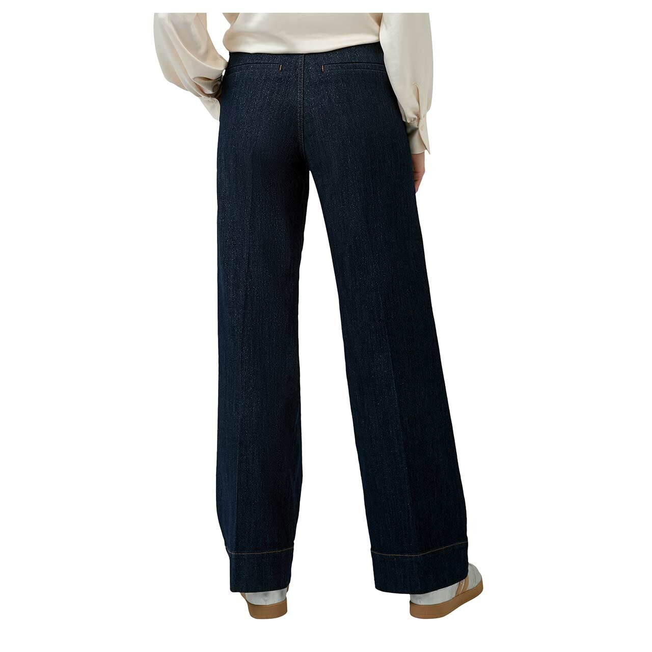 Stretch Damenjeans Suri von s.Oliver in Dunkelblau mit Glitzer, Rückansicht am Model