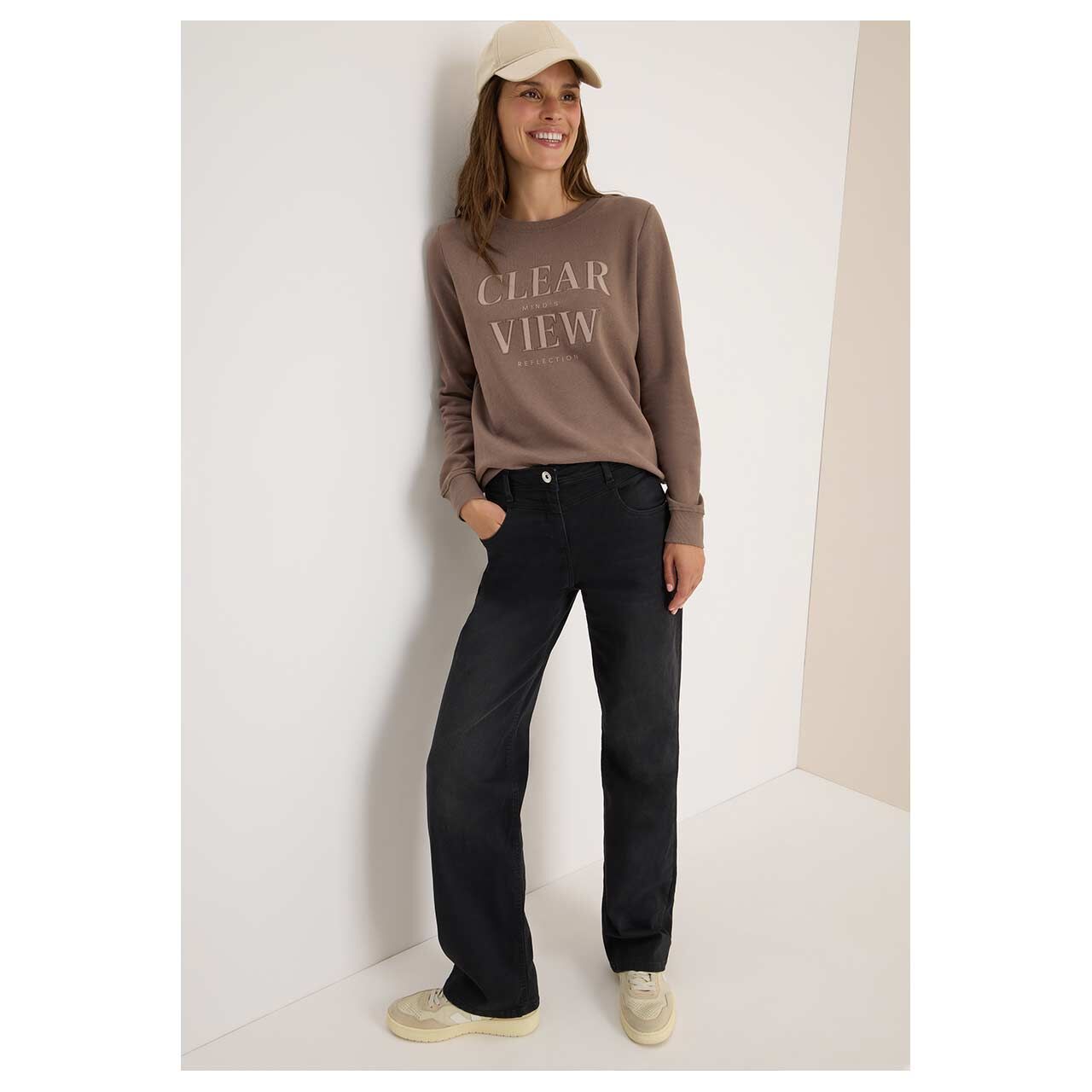 Cecil Damen Sweatshirt in Braun mit Print, Ganzkörperansicht Model
