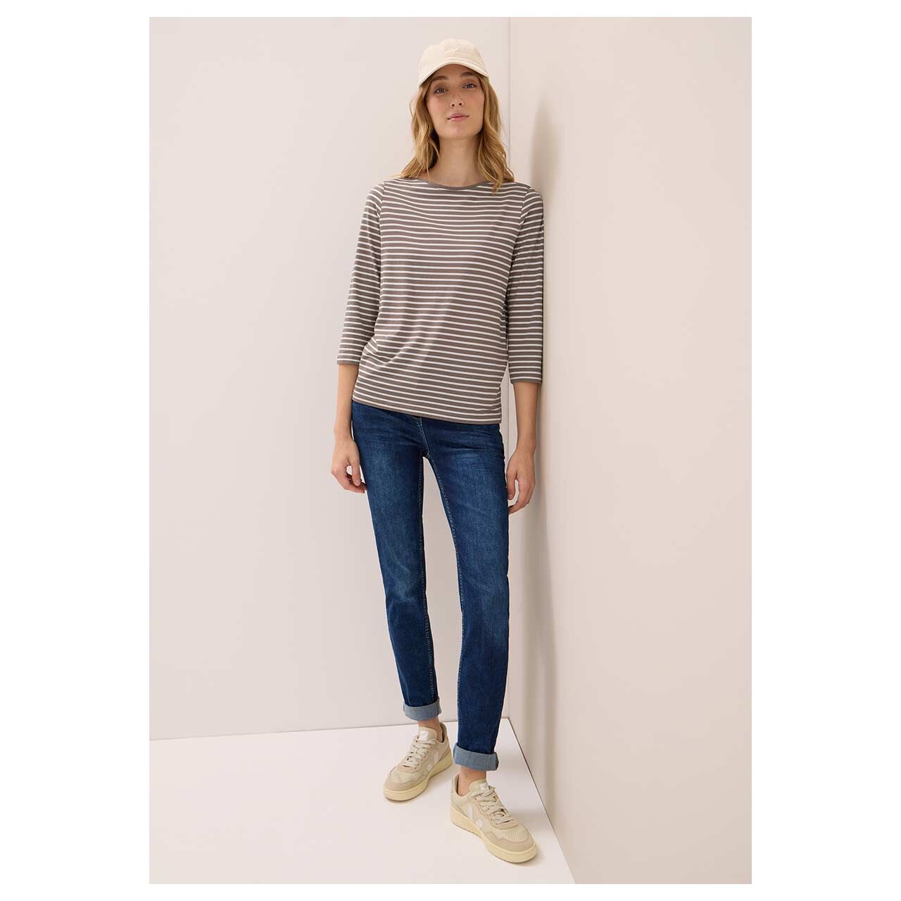 Damen 3/4 Arm Shirt Basic Stripe Boatneck von Cecil in Braun gestreift, Ganzkörperansicht am Model