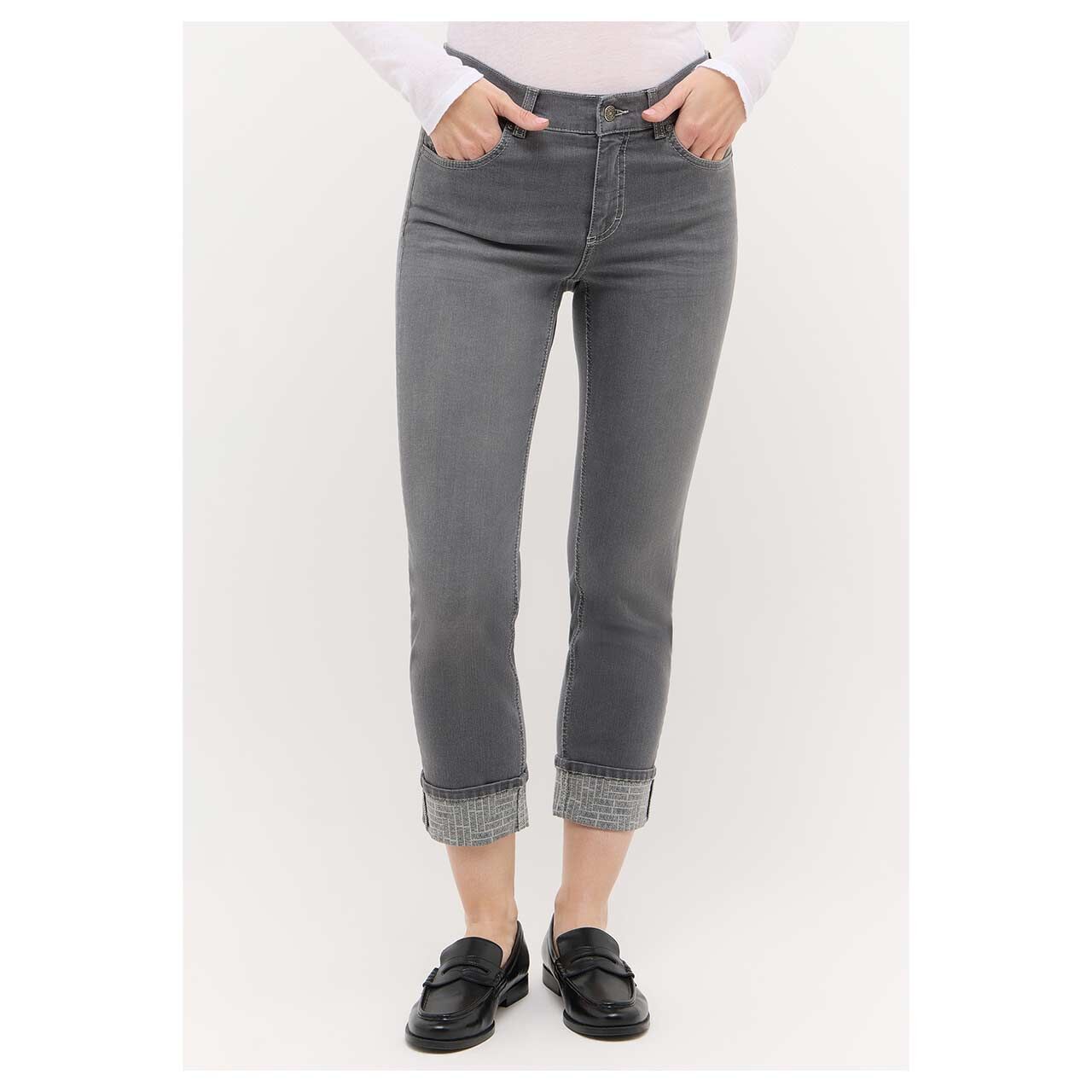 Stretch Damen 7/8 Jeans Cira Edgy von Angels in Grau angewaschen, Vorderansicht am Model