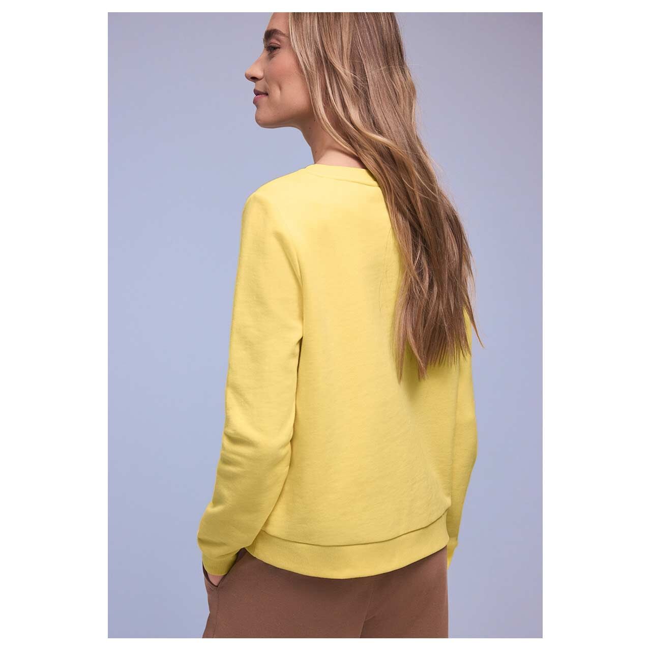 Damen Sweatshirt Basic von Street One in Gelb, Rückansicht am Model