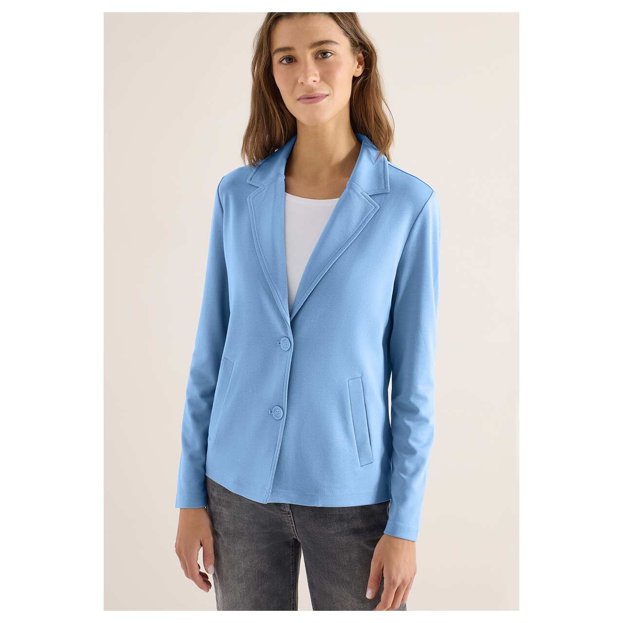 Damen Sweat Blazer Welt Pockets von Cecil in Hellblau, Vorderansicht am Model