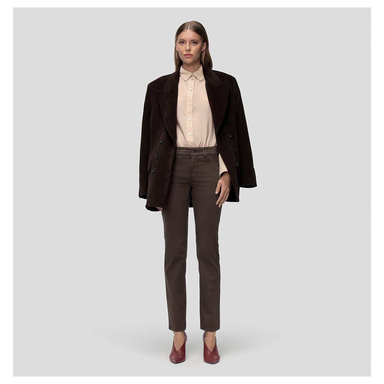 MAC Dream Jeans deep dark brown