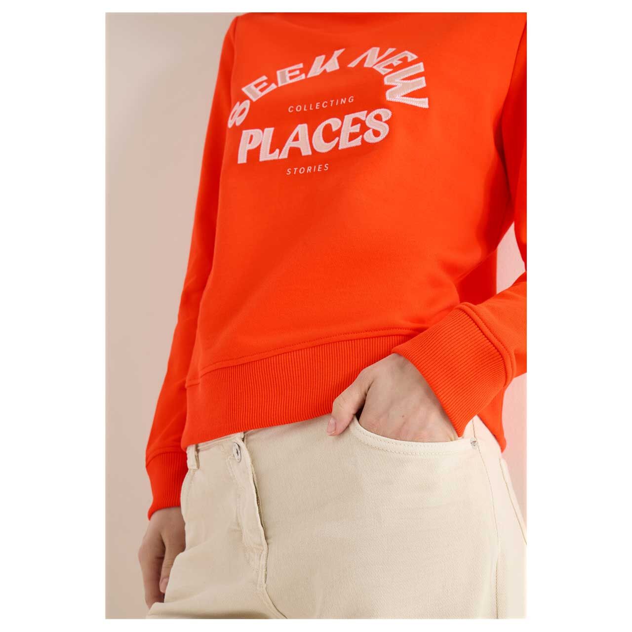 Damen Sweatshirt Embroidery von Cecil in Orange-Rot mit Print, detaillierte Vorderansicht am Model