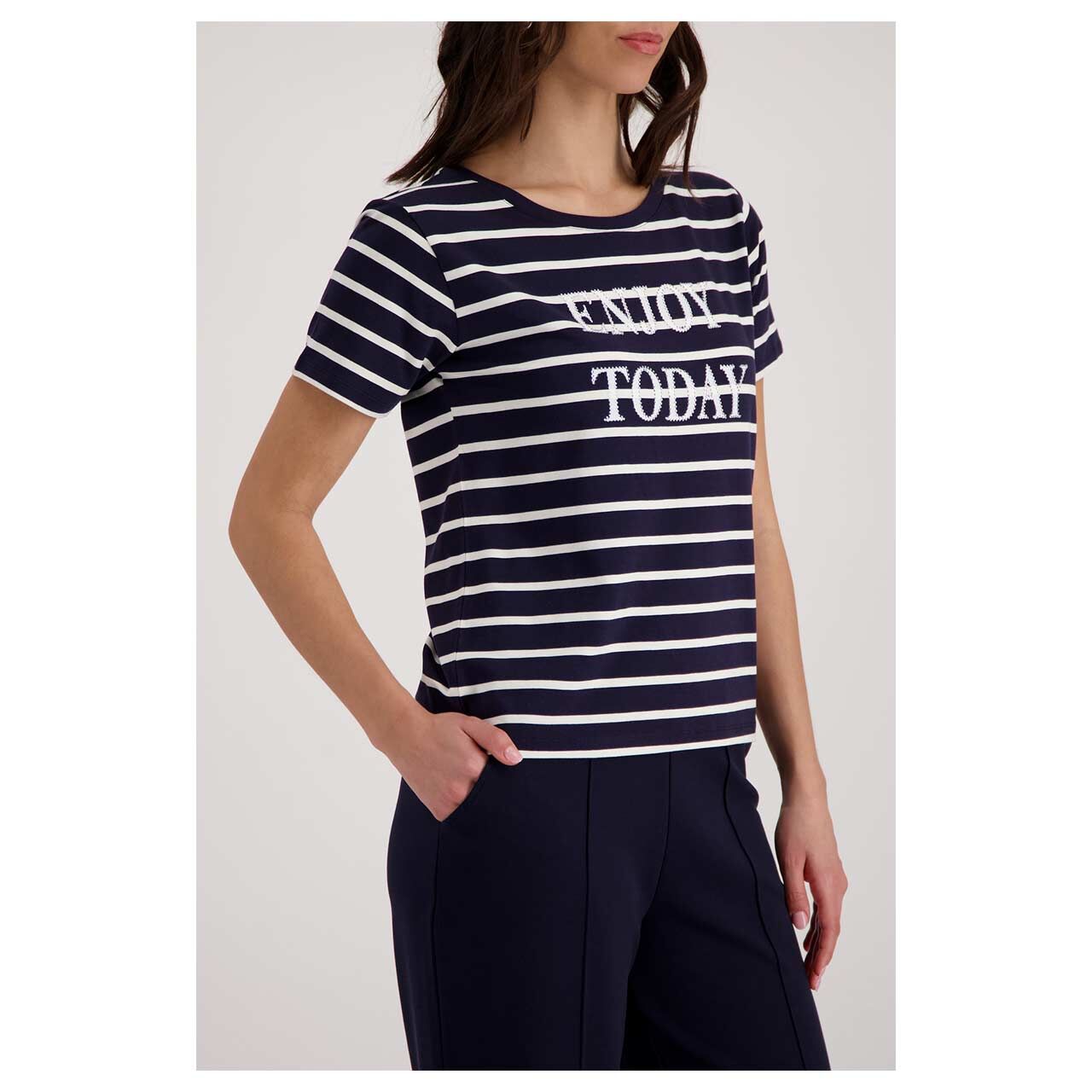 Damen T-Shirt von Monari in Dunkelblau gestreift, leicht seitliche Detailansicht