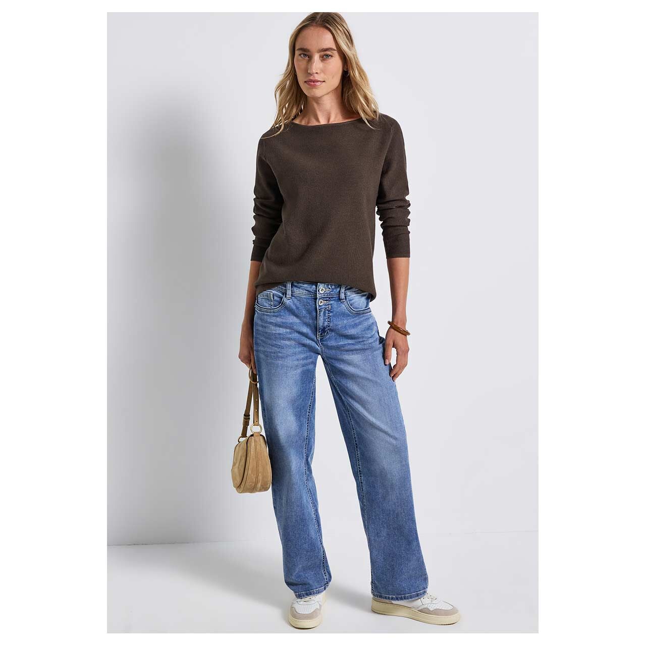 Damen Pullover U-Boat Sweater von Street One in Dunkelbraun meliert, Ganzkörperansicht am Model