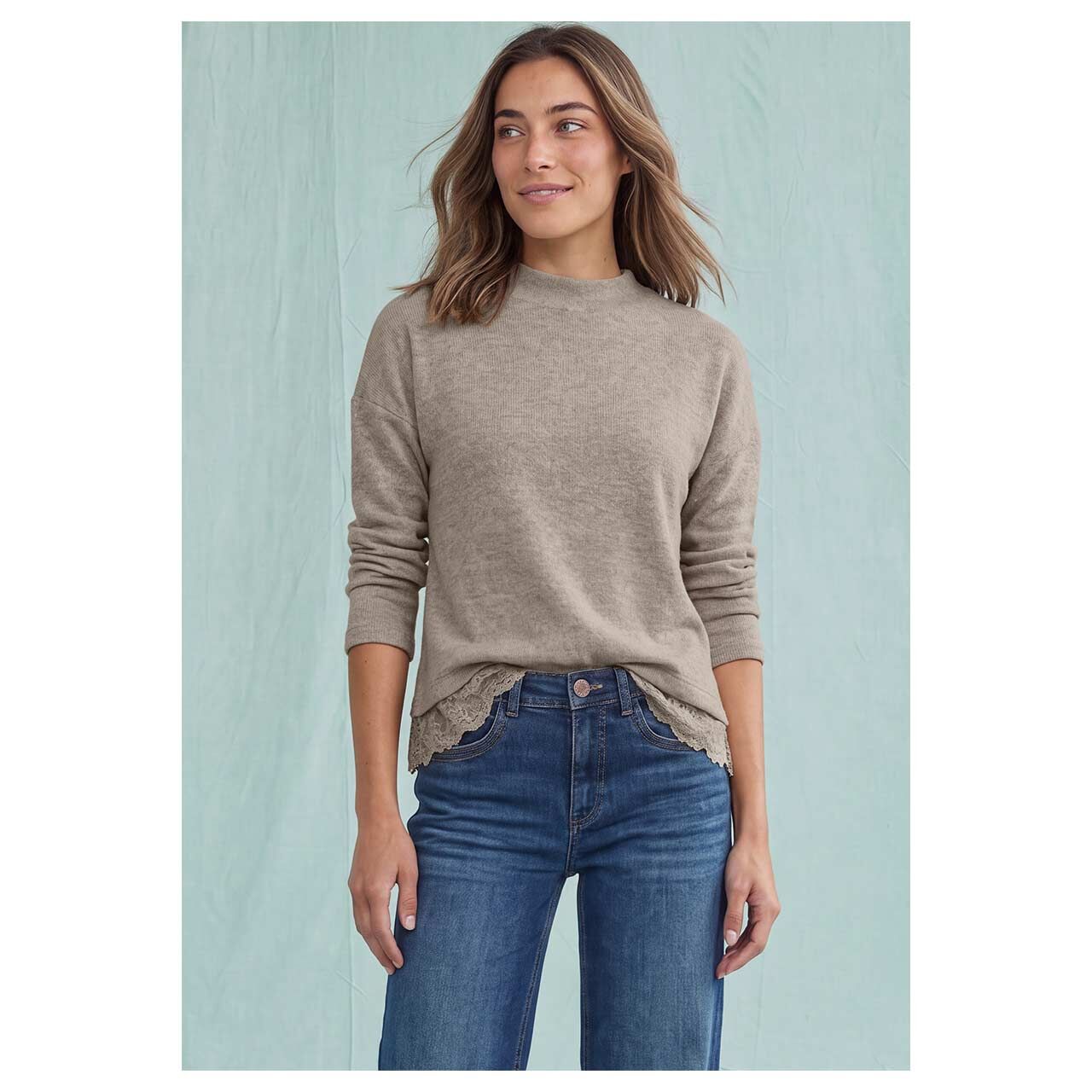 Damen Langarm Shirt Soft Lace Bottom von Street One in Beige meliert, Vorderansicht am Model