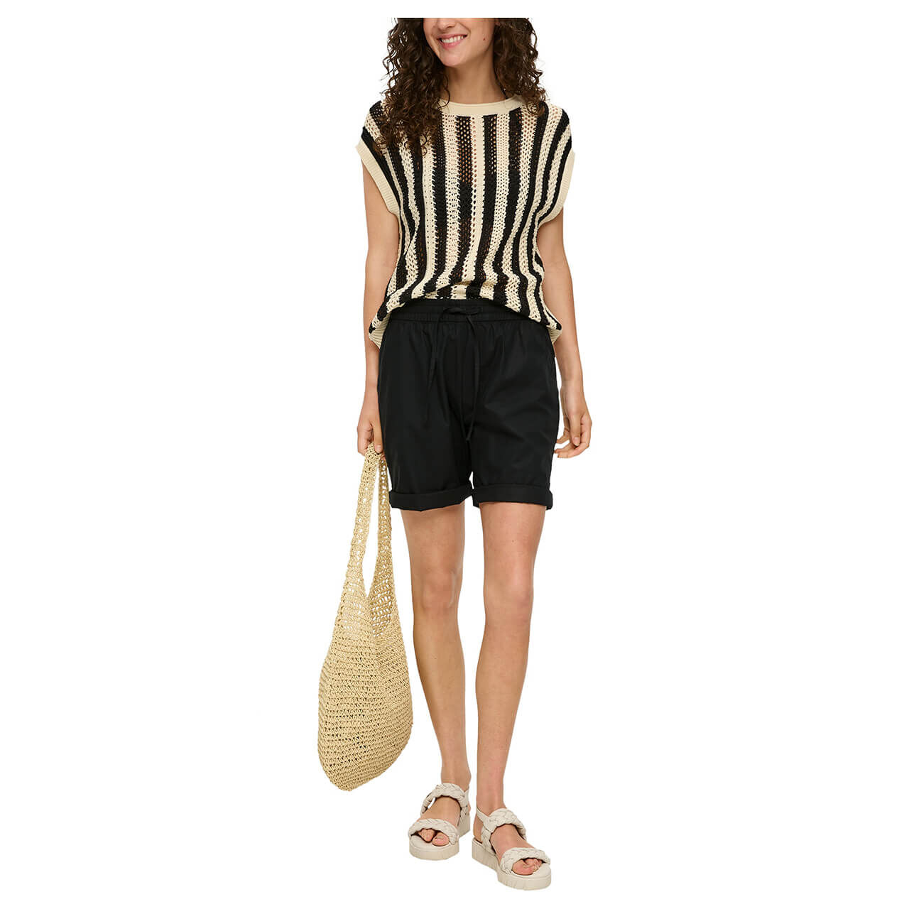 S.Oliver Damen Shorty – Shirt Mit V-Ausschnitt & Bedruckte Shorts, 50 % Baumwolle, 50 % Viskose