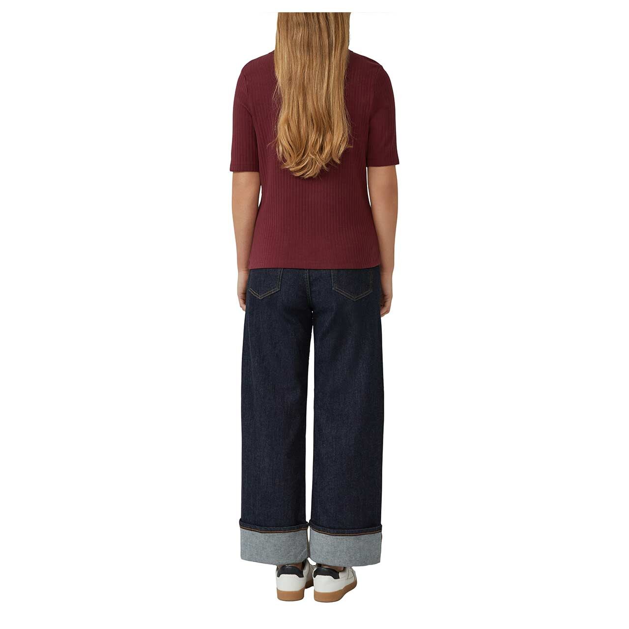 s. Oliver Damen T-Shirt in Burgunderrot, Rückansicht am Model