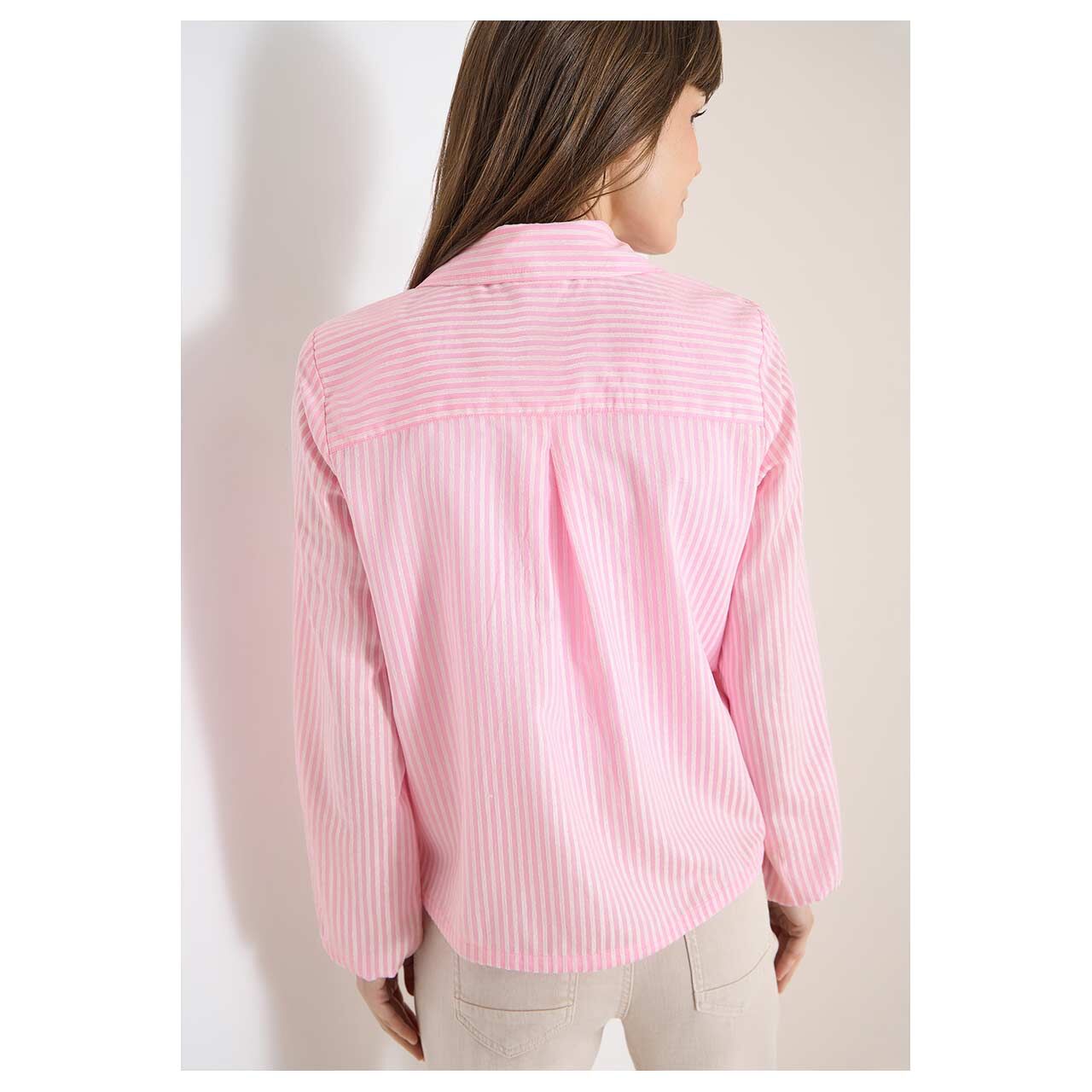 Damen Langarm Bluse Stripe von Cecil in Rosa gestreift, Rückansicht am Model