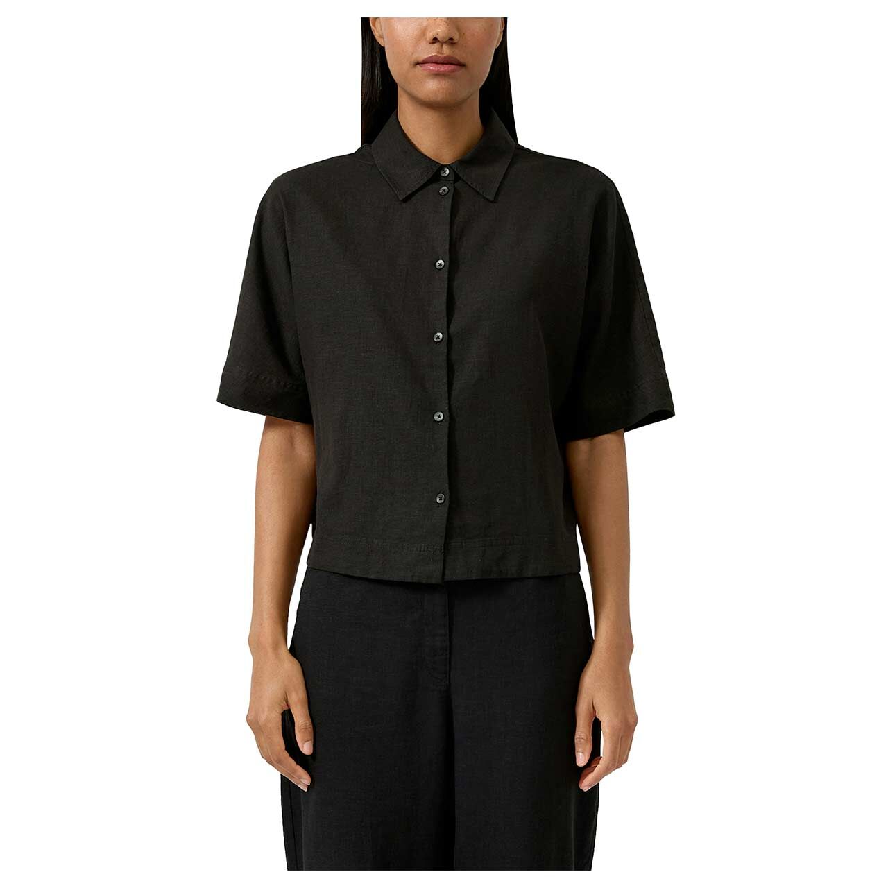 Damen Kurzarm Leinen Bluse von s.Oliver in Schwarz, Vorderansicht am Model
