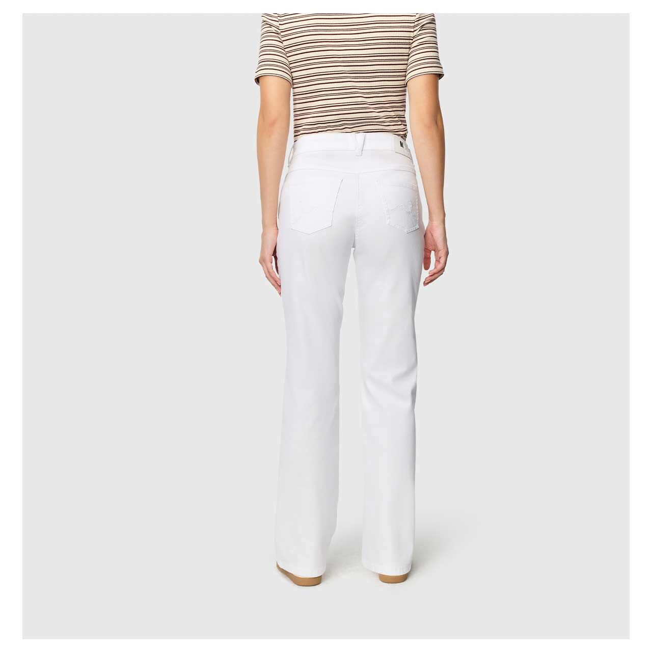 Stretch Damenjeans Laura von MAC in Weiß, Rückansicht am Model