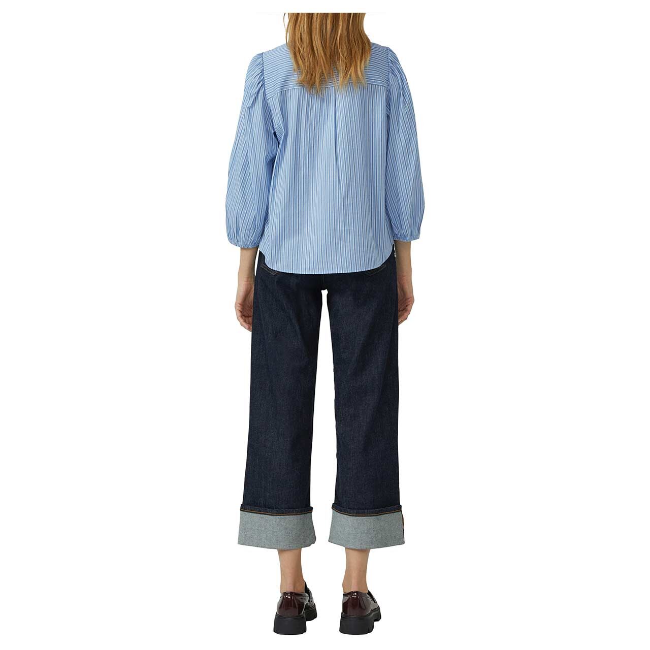 Damen 3/4 Arm Bluse von s.Oliver in Hellblau gestreift, Rückansicht am Model