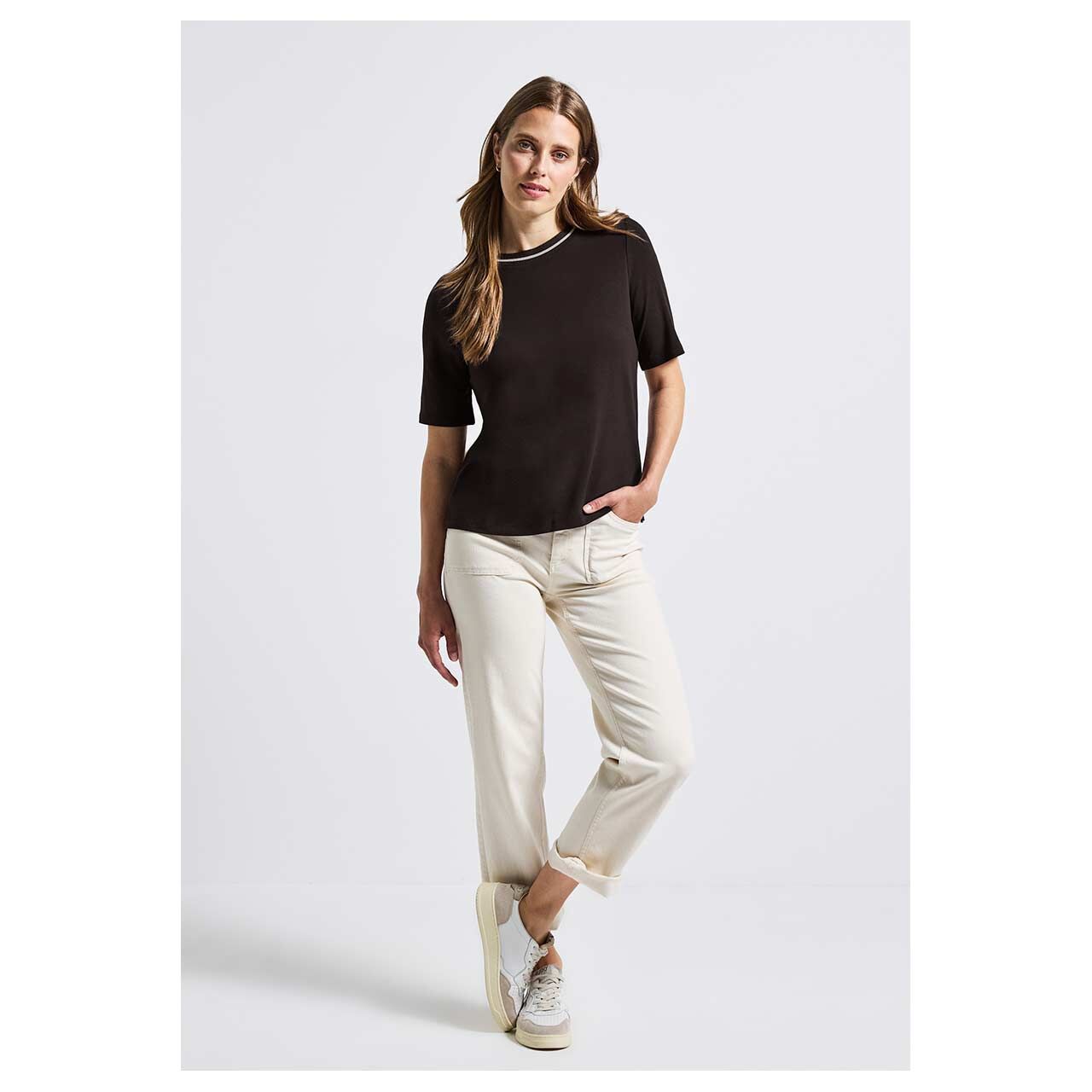 Damen T-Shirt Rib Collar von Street One in Dunkelbraun, Ganzkörperansicht