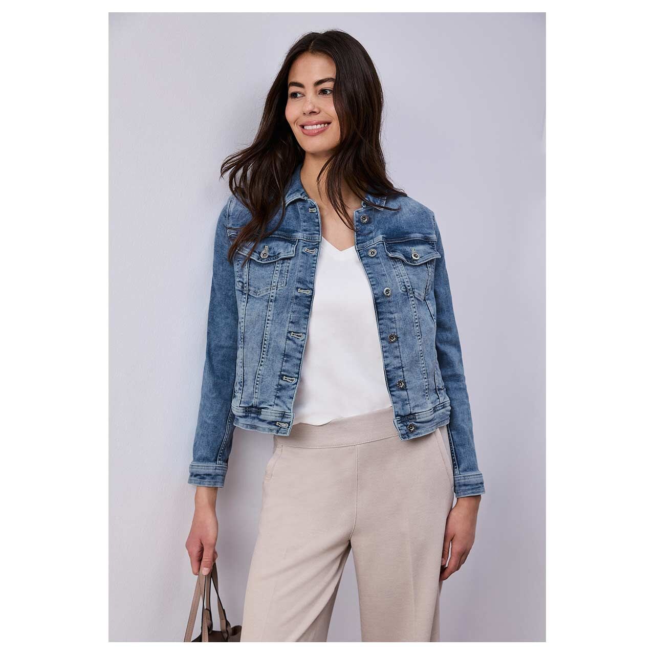 Damen Jeansjacke von Street One in Blau verwaschen, Vorderansicht
