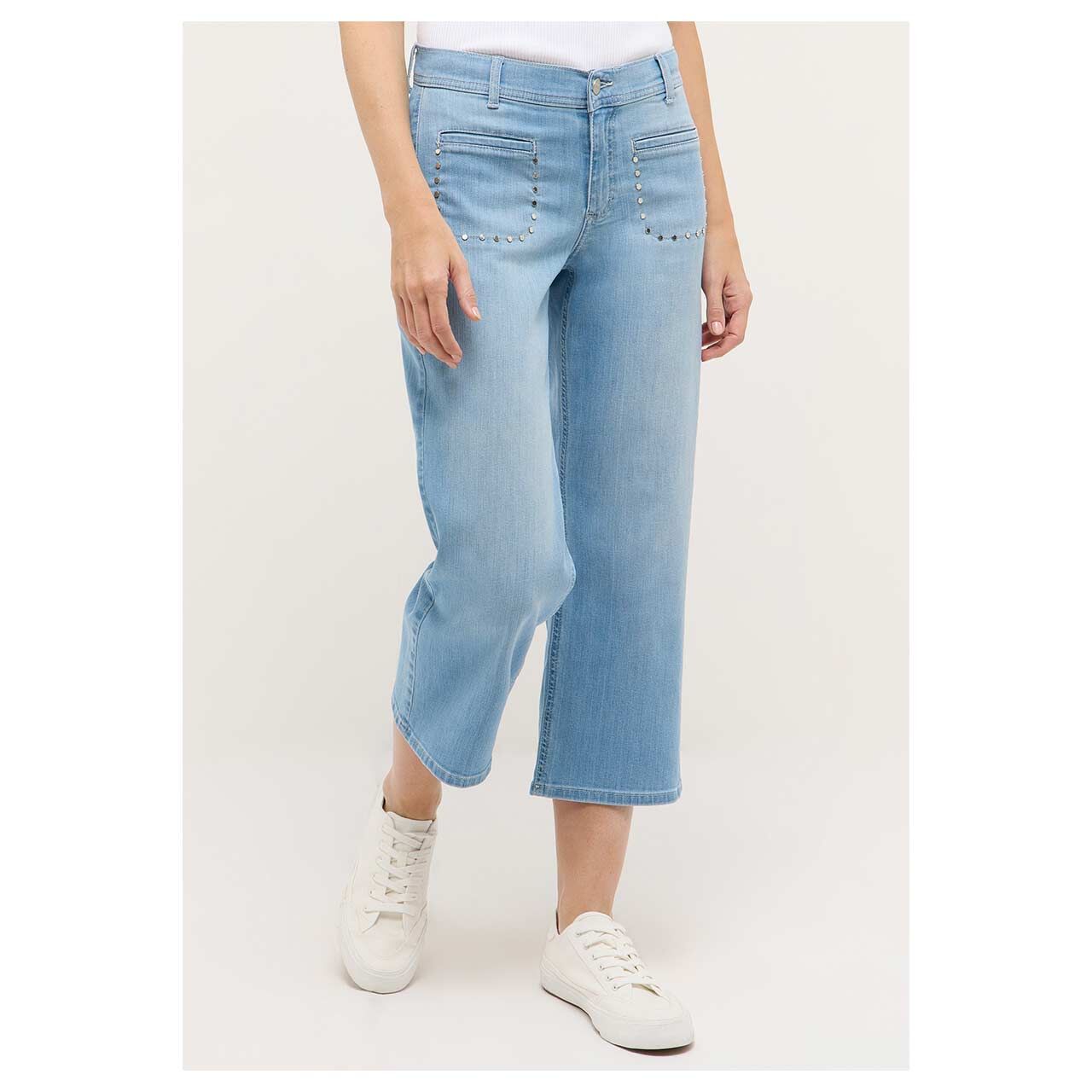 Stretch Damen 3/4 Jeans Linn Trendy von Angels in Hellblau angewaschen, Vorderansicht am Model
