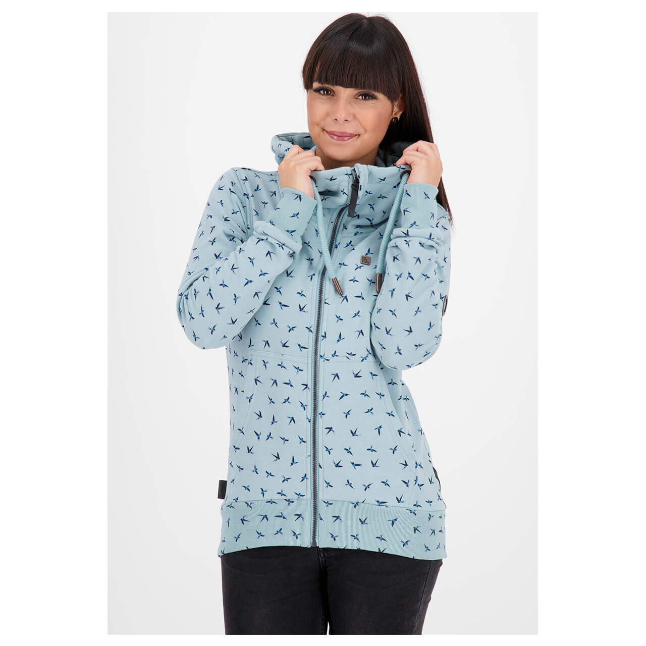 alife-and-kickin-sweatjacket-yasminak-ice-5100-vorne Alife and Kickin Yasmin B Hoodie Sweatjacke für Damen in Hellblau, FarbNr.: 5100