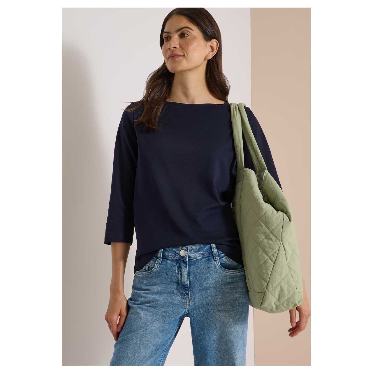 Damen 3/4 Arm Shirt Basic Boatneck von Cecil in Dunkelblau, Ganzkörperansicht am Model