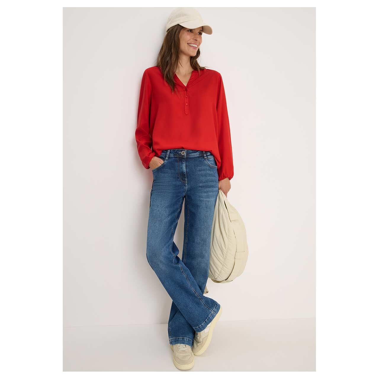 Damen Langarm Bluse Solid von Cecil in Rot, Ganzkörperansicht am Model