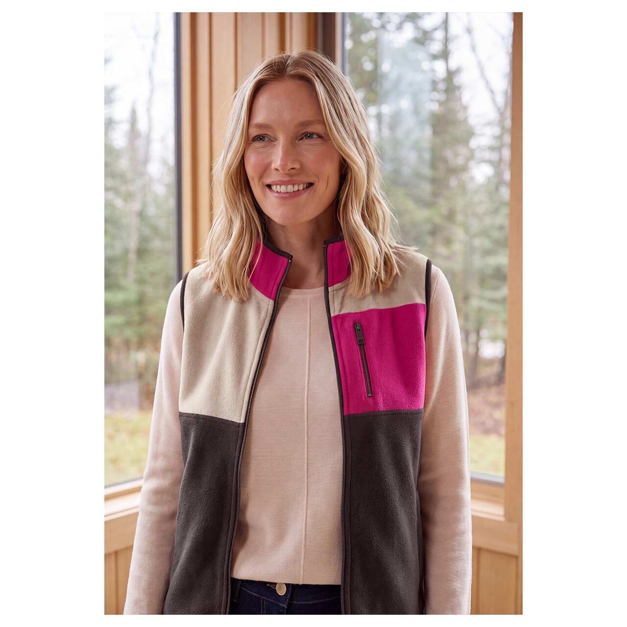 Damen Weste Colorblock Vest von Cecil in Dunkelbraun-Pink, detaillierte Vorderansicht am Model