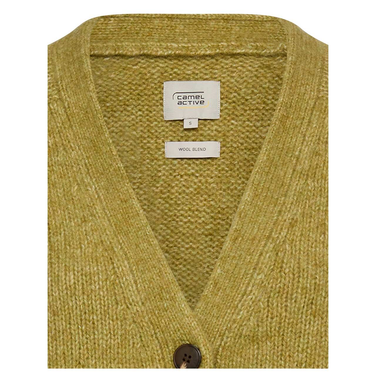 Damen Strickjacke von Camel active in Olivgrün meliert, detaillierte Vorderansicht