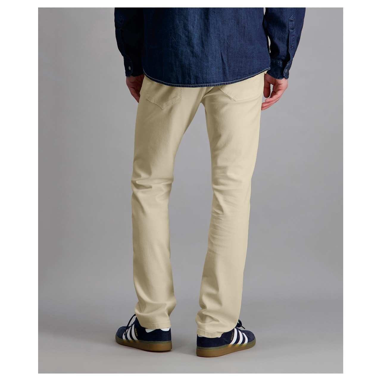 Stretch Herren Baumwollhose Eric Megaflex in Beige von Pioneer, Rückansicht am Model