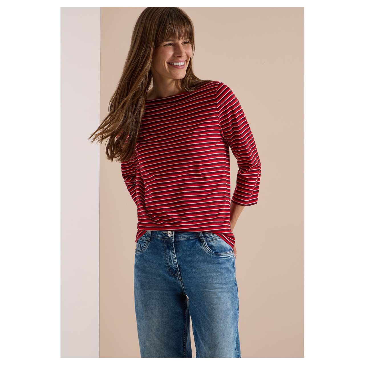 3/4 Arm Shirt Small Striped Boatneck von Cecil in Rot gestreift, Detailansicht vorne am Model