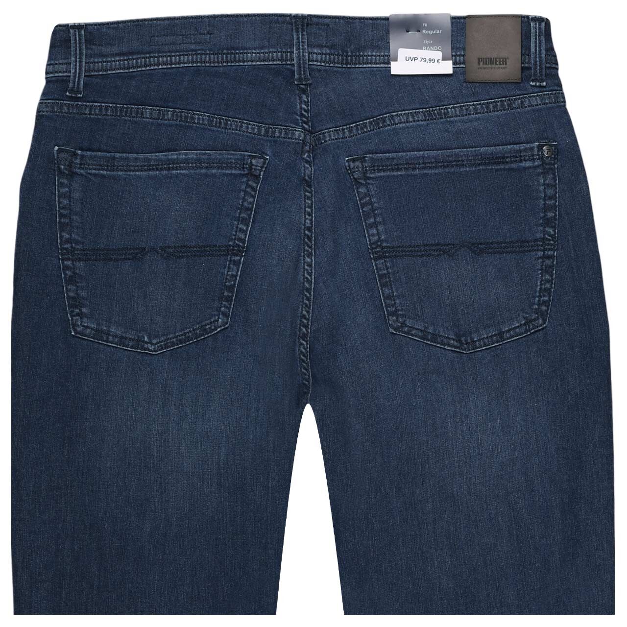 Stretch Herrenjeans Rando Megaflex in Blau angewaschen von Pioneer, detaillierte Rückansicht