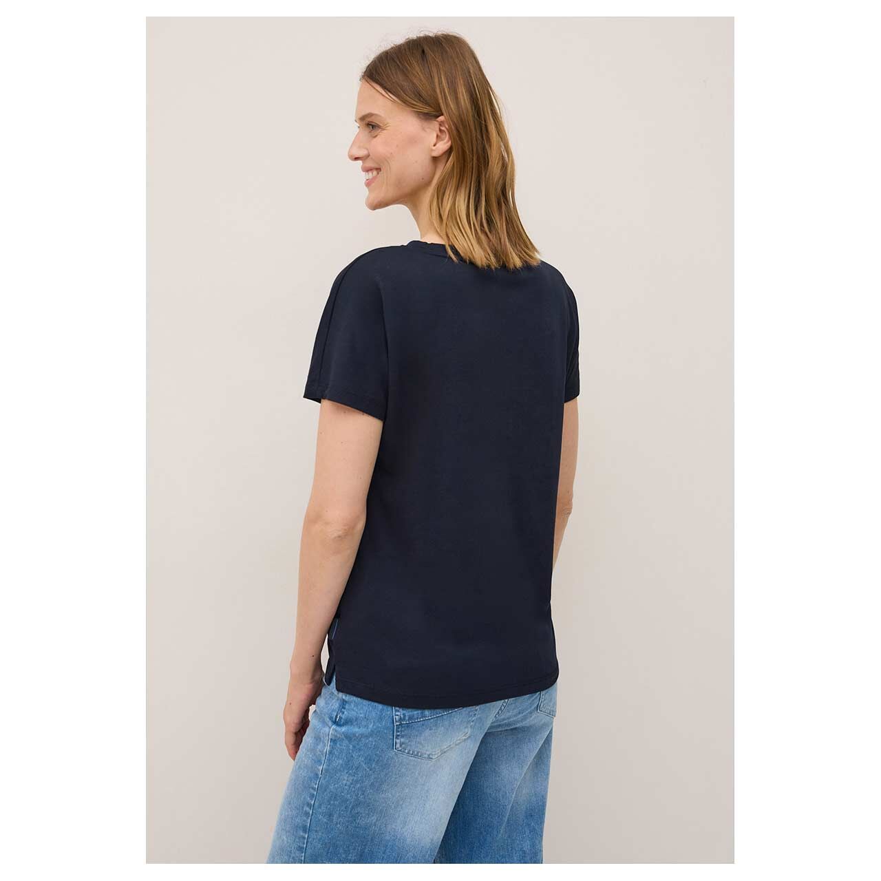 Damen T-Shirt Multicolor Curious von Cecil in Dunkelblau, Rückansicht am Model