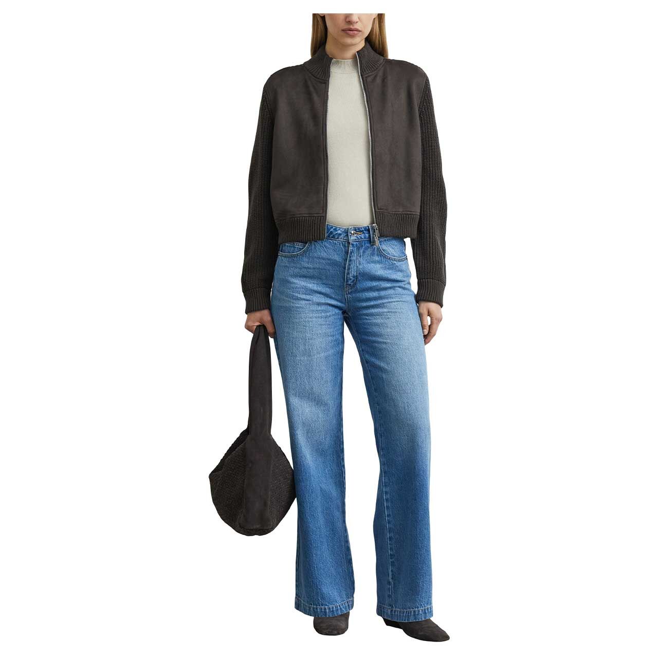Damen Strickjacke von Comma in Dunkelbraun, Ganzkörperansicht Model
